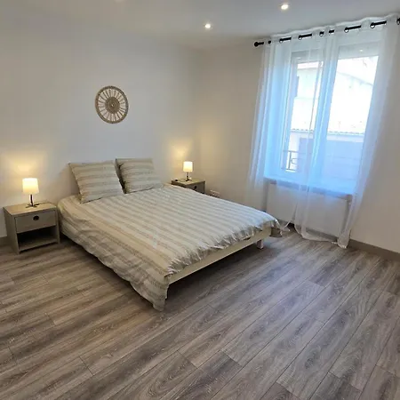 Moderne Climatise Avec Parking 4 Pers