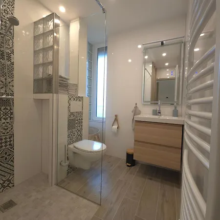 Moderne Climatise Avec Parking 4 Pers * Mulhouse