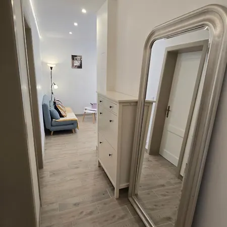 Moderne Climatise Avec Parking 4 Pers Mulhouse